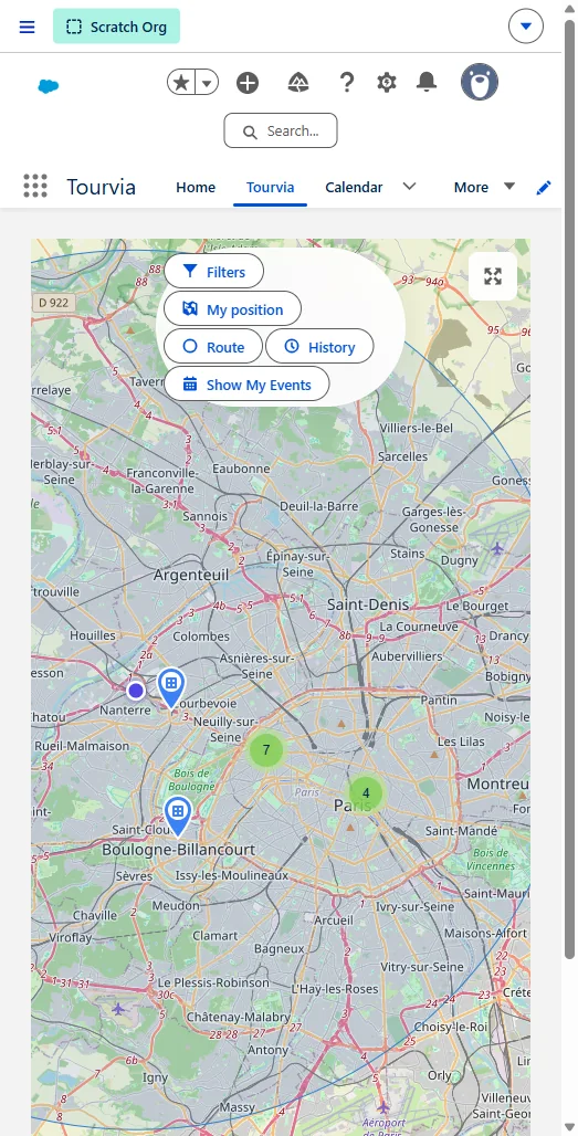Tourvia on Salesforce Mobile: map with clusters and FAB button